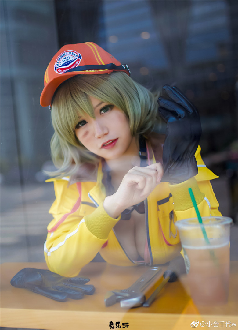 球迷的福音！微博动漫博主小仓千代w图集好胸好颜好性感！