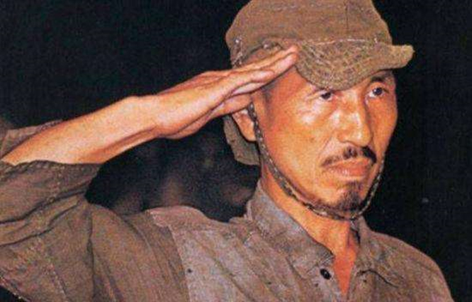 二战时最后一名日军，奉命在丛林中生活27年，1974年才投降