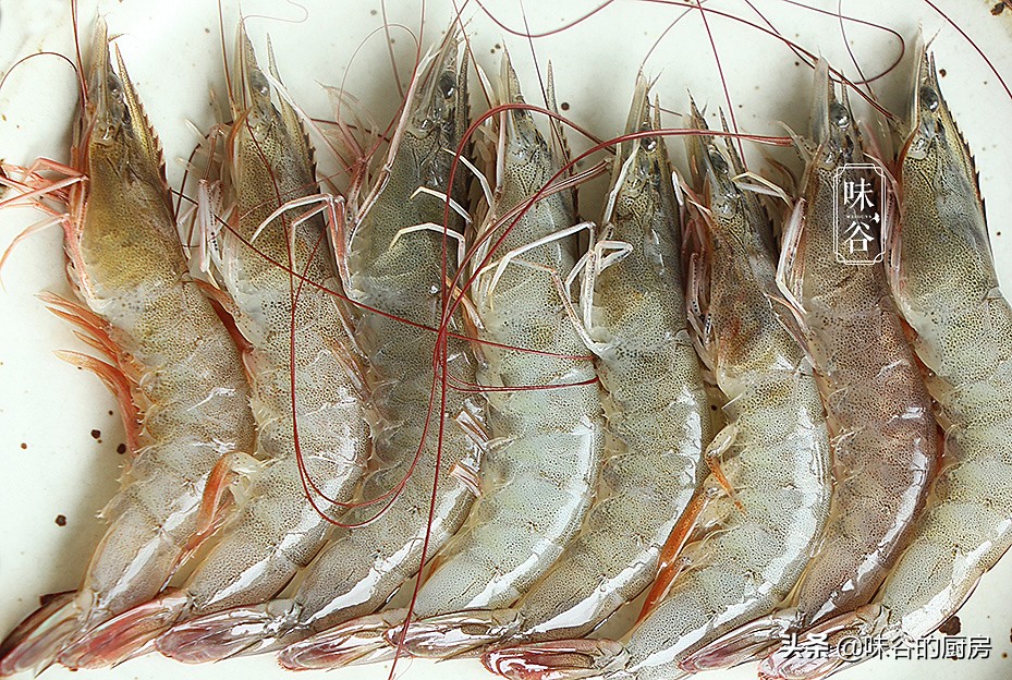 買蝦時，看到這4種，不管多便宜都別買，老漁民：從不給家人吃