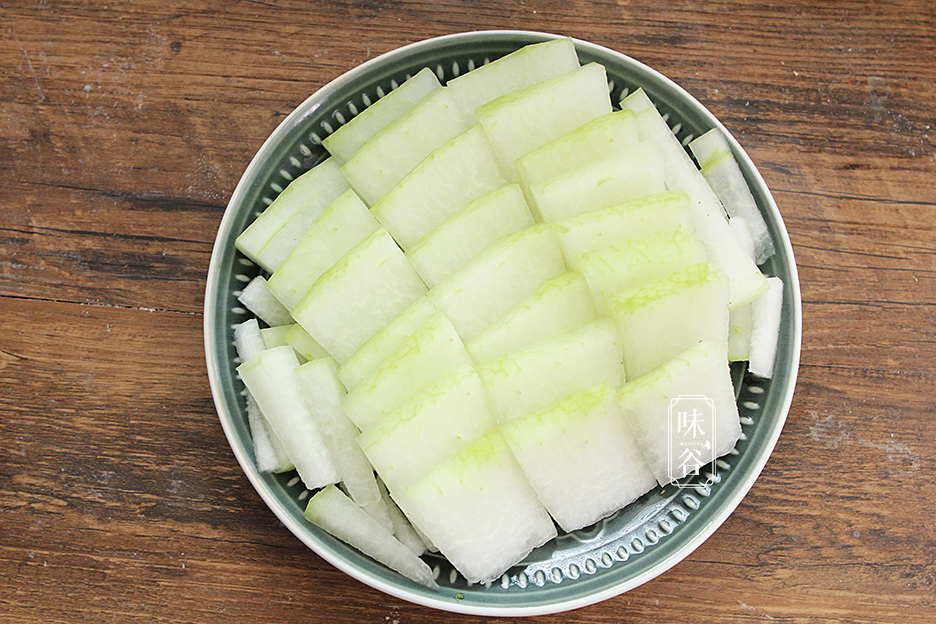 芒种后，宁可不吃肉也要吃这菜，蒸一蒸就上桌，清淡解暑味道鲜