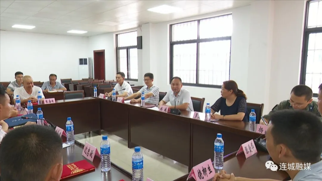 连城县召开首届“最美退役军人”座谈会