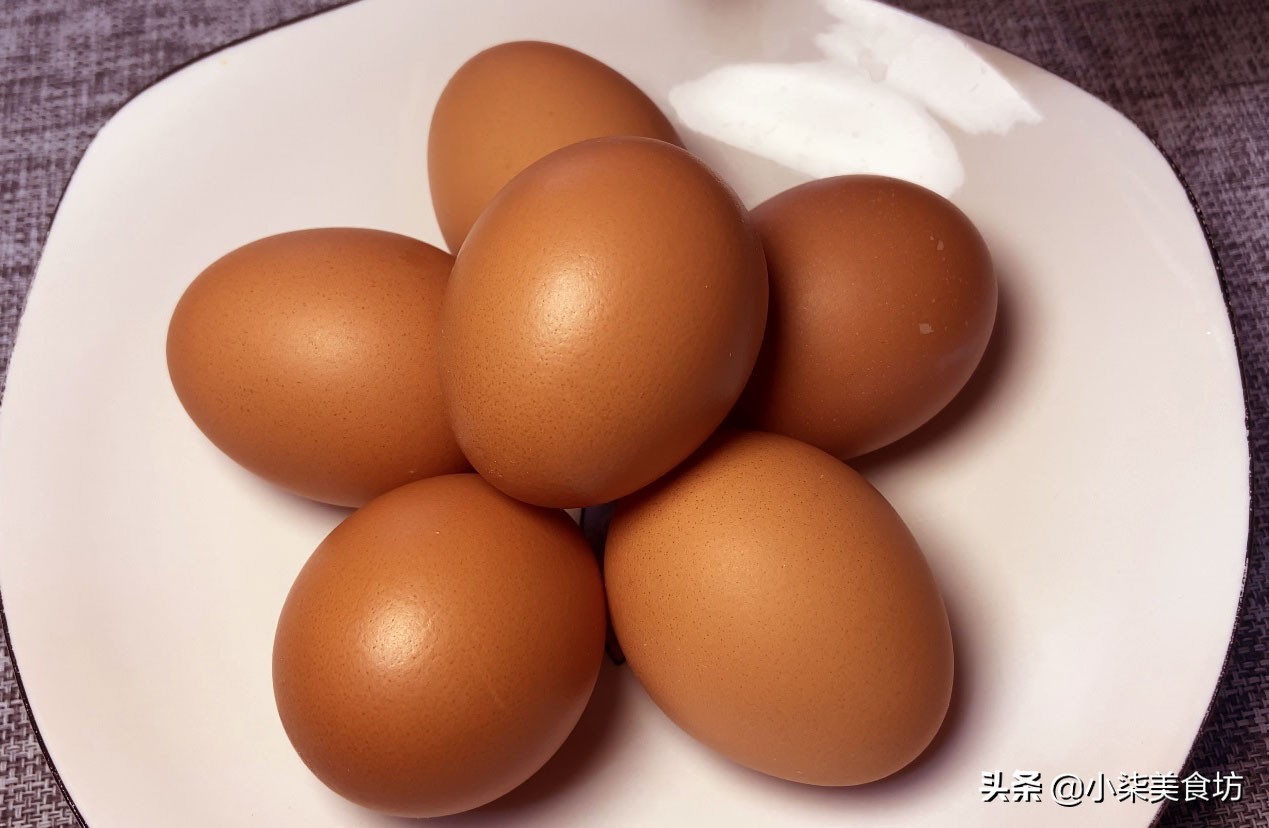 图片[3]-荷包蛋不要直接用水煮 大厨教你一招 一次做6个 天天吃都不够-起舞食谱网