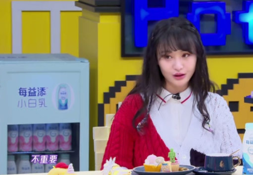 郑爽要弃养两个孩子，前男友们曾忍辱负重的发言，张恒好样的