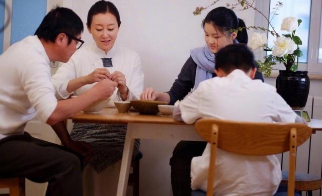 2009年，孙楠为了潘蔚和买红妹离婚，如今50岁买红妹过得又怎样？