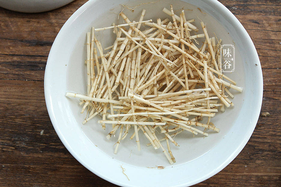 这四种食材一起煮，是糖水也是药，清热去暑气，三伏天上火要多喝