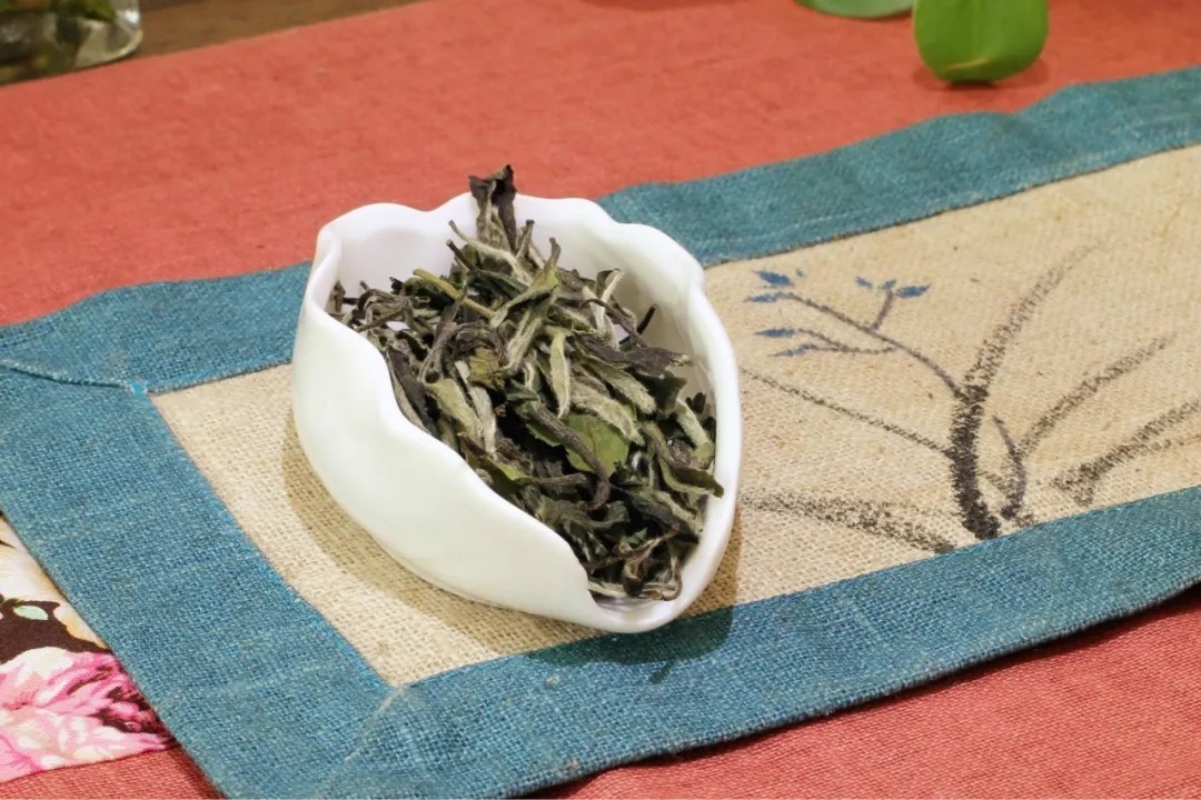 谷雨白茶為什么好？與明前茶有什么不同？