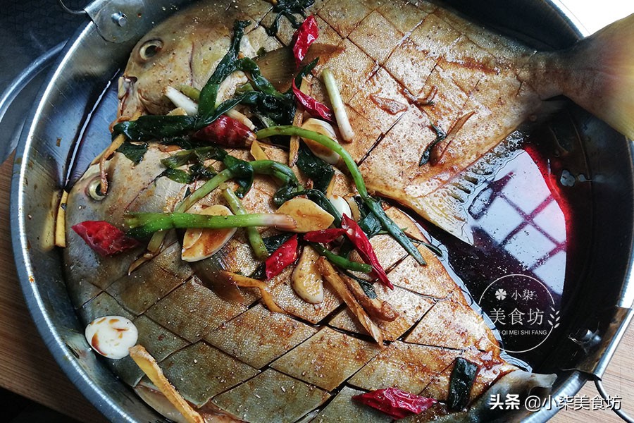 图片[5]-鱼别再红烧了 教你一个懒人做法 不油炸也不蒸 一顿2斤不够吃-起舞食谱网