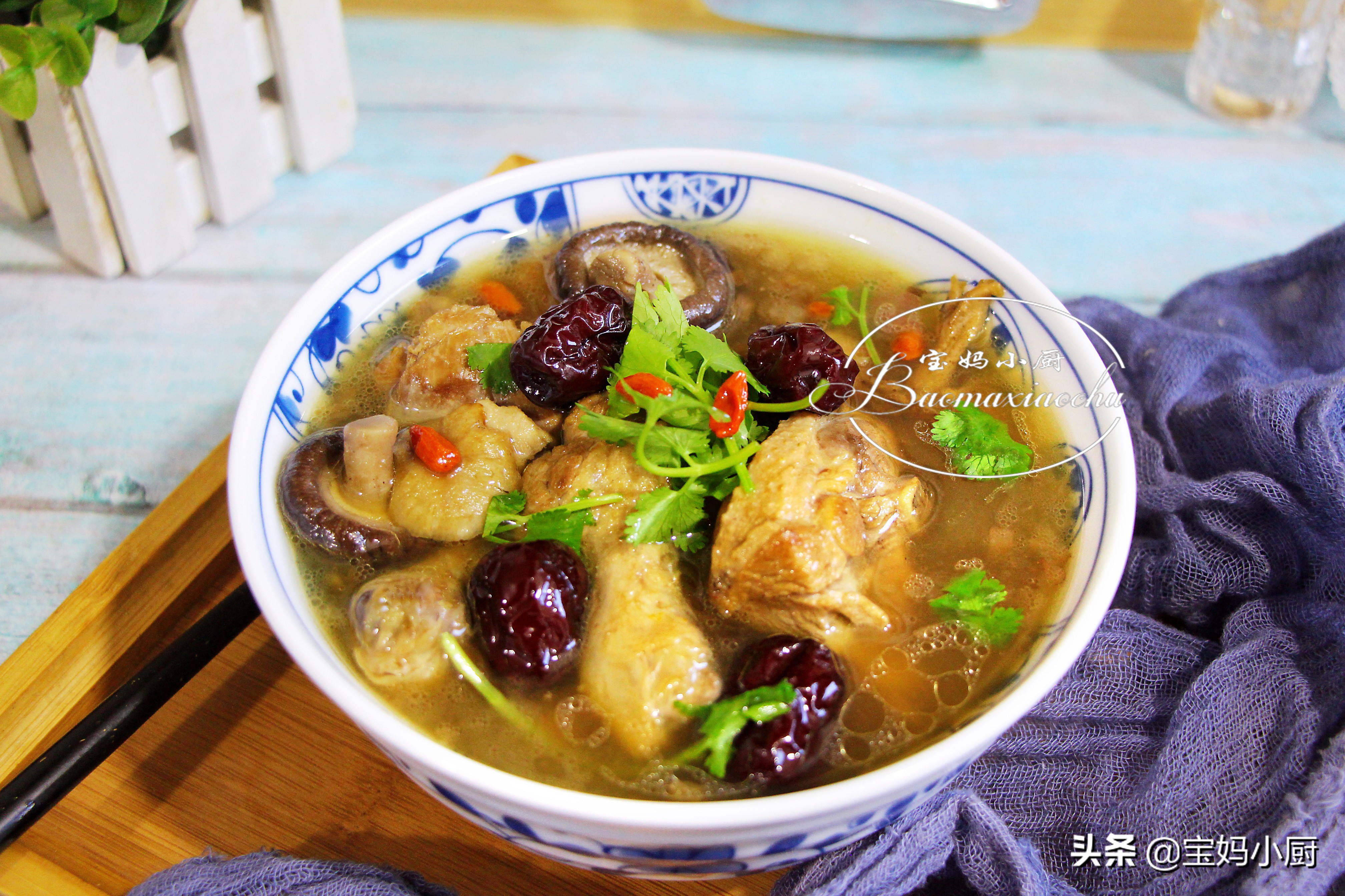 天熱多吃這肉好，用它燉湯不上火有食慾，比豬肉養人，比雞肉便宜