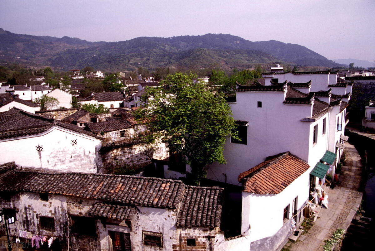 Anhui in autumn, one night into autumn, Huizhou became beautiful