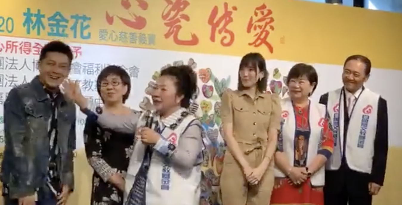 林志颖母亲70岁生日，霍建华林俊杰现身祝寿，男神同框小志完胜