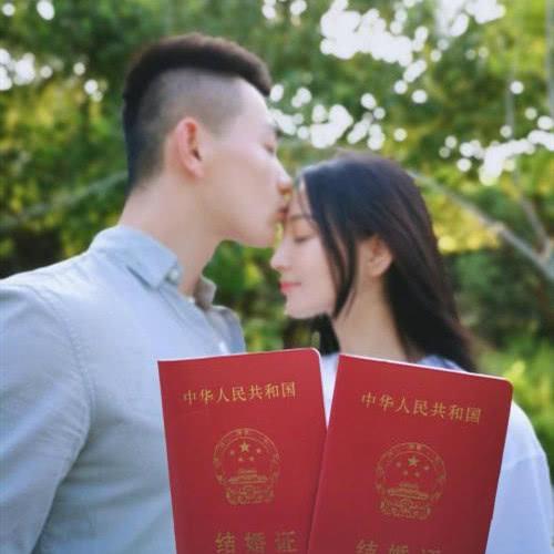 33 years old of Zhang Xin grant busy plant a flower to plant dish, autonomic life makes a person envy, this ability is yearning life