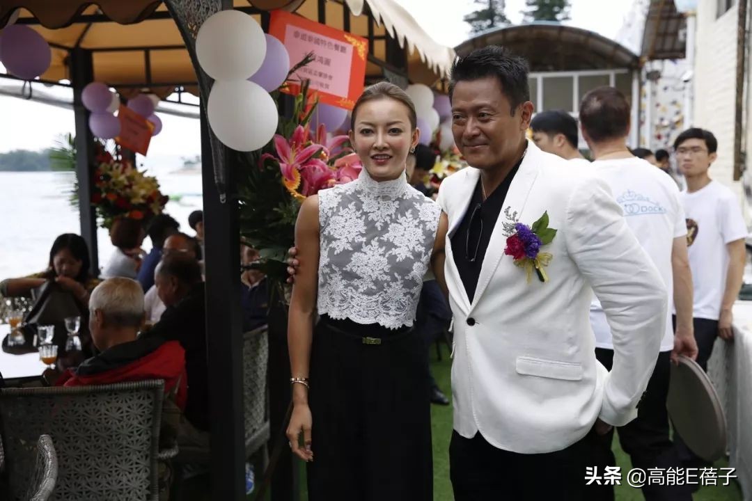 娇妻出轨却爆六年没有夫妻生活？这回他终于心