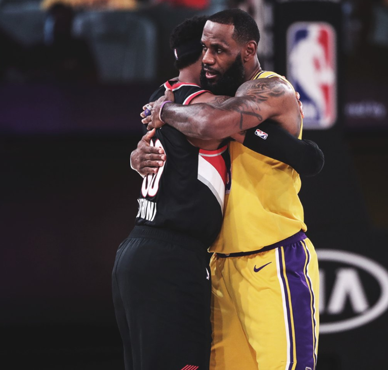 爺青回！03狀元探花對飆，詹皇狂飆三分雨，甜瓜79秒連得8分