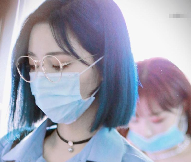 THE9轮班制陪逛街暴露“团宠”与虞书欣无关，看