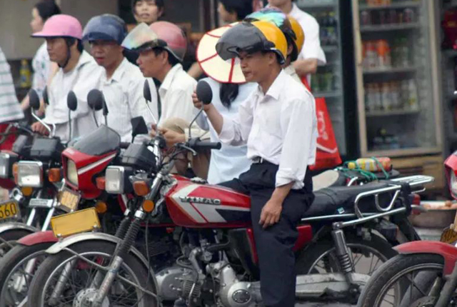 摩托行業迎“第二春”，國內被“禁”多年，到國外成“搶手貨”？