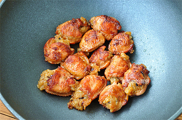 天热孩子不吃饭，多做包饭给他吃，一包一煎，低脂高蛋白，开胃