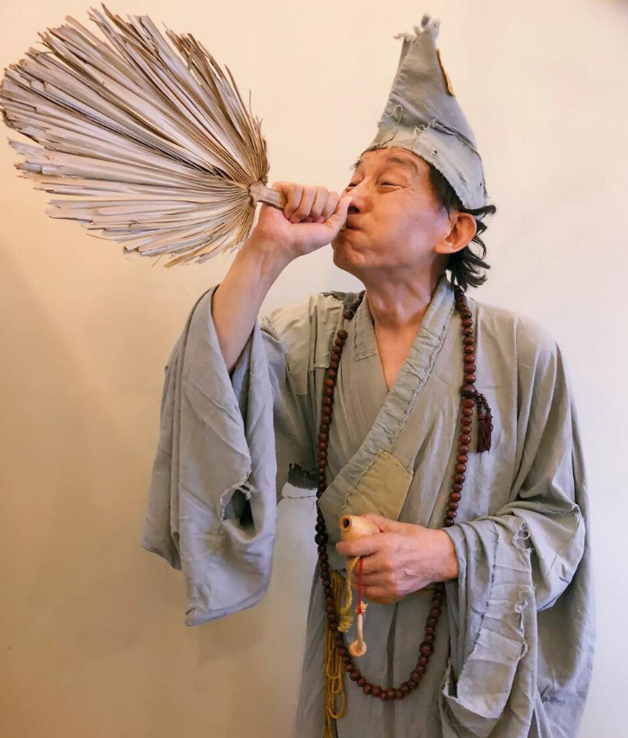 游本昌：演30年配角，52岁凭“济公”成名，如今