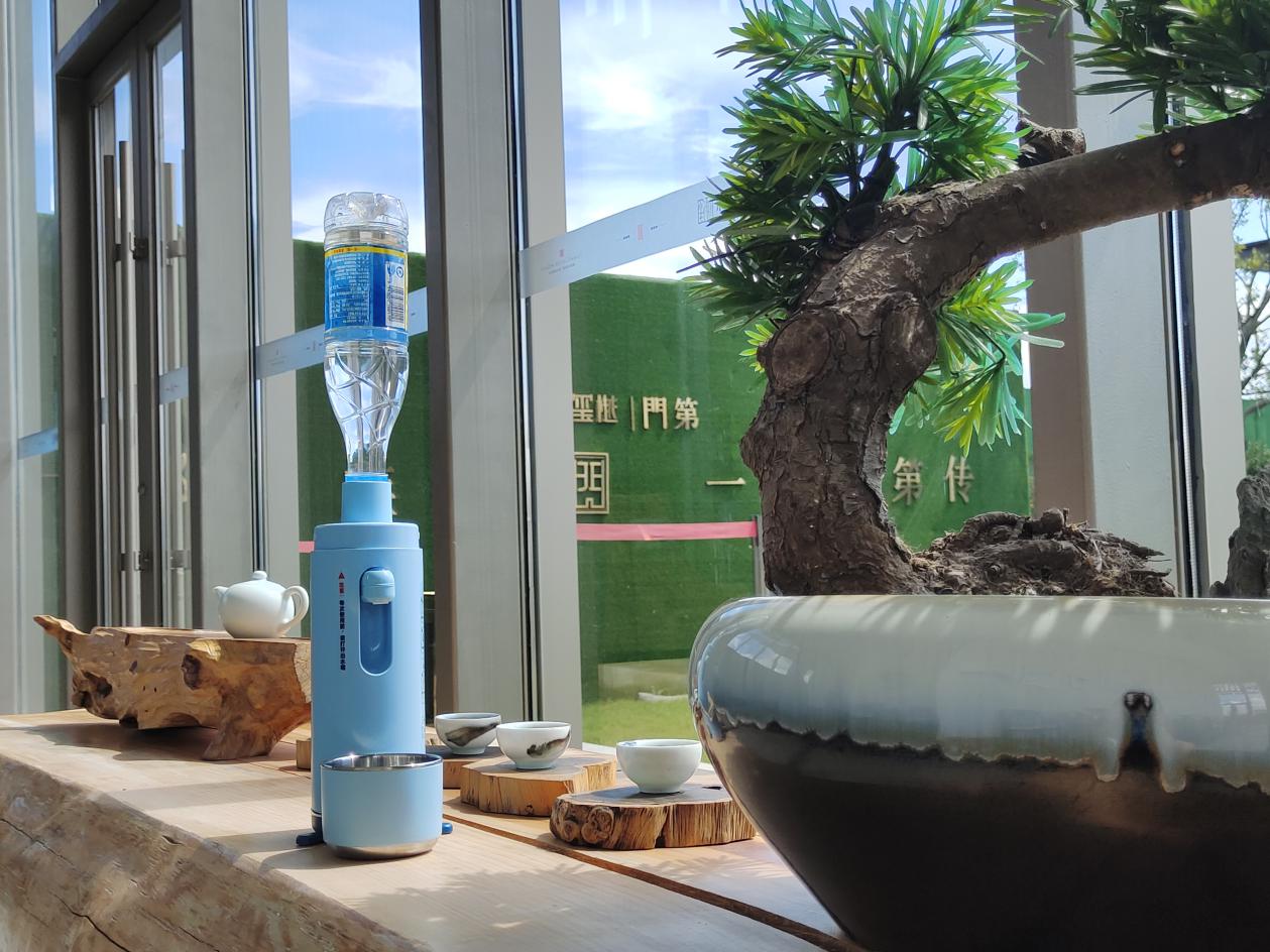 解锁更多使用场景——浩诗便携式饮水机，居家、旅游、办公皆相宜