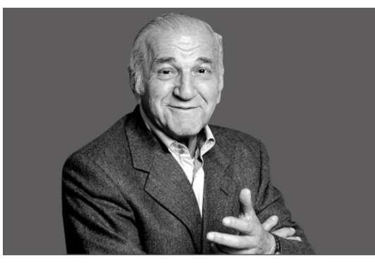 《瓦尔特保卫萨拉热窝》故事，主演是铁托朋友