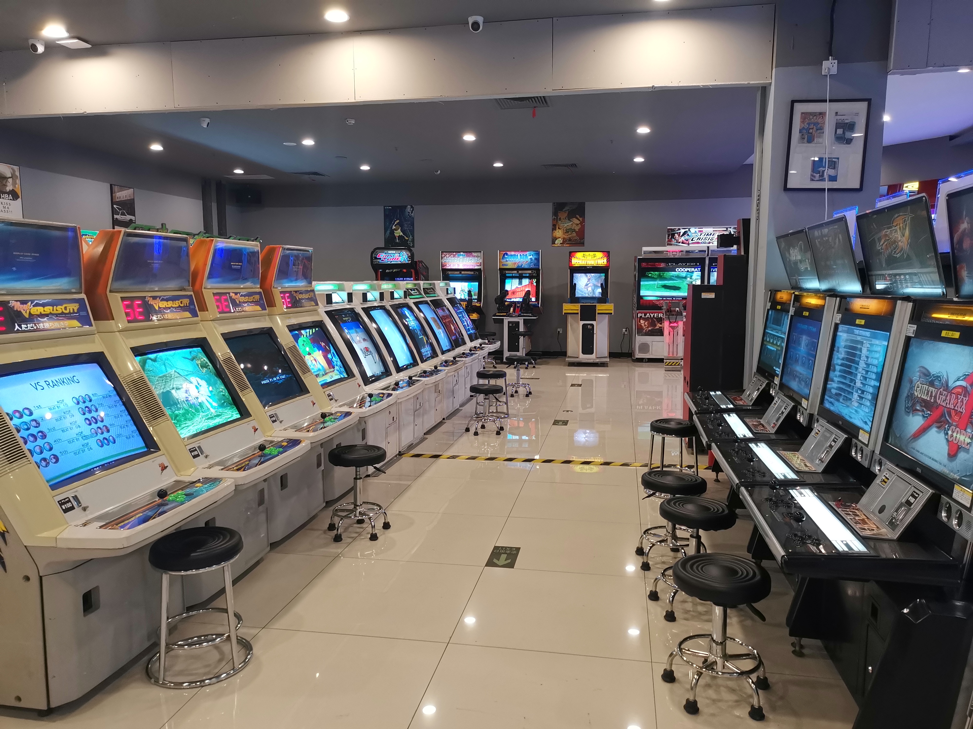 游戲廳小故事：當年一起玩游戲的小伙伴，多年后相見讓人寒心