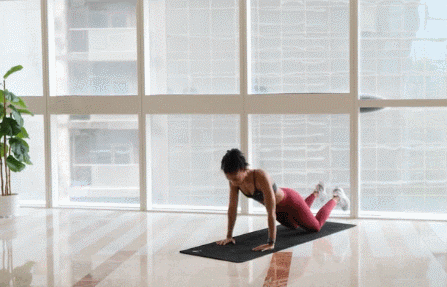 賈靜雯一直堅持健身，被英國媒體稱贊：外表比實際年齡小一板