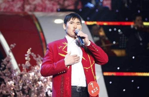 大衣哥被迫“收徒”？村民强行拜师，在朱之文