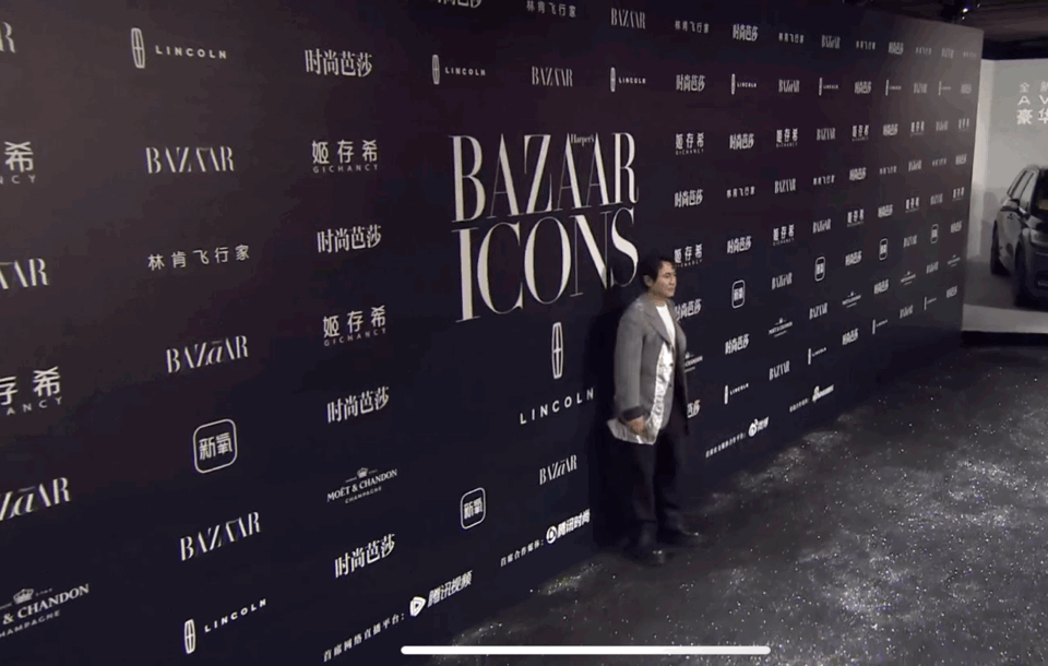 谢霆锋穿棉袄、杨颖杨紫冷得发抖、朱珠挺孕肚