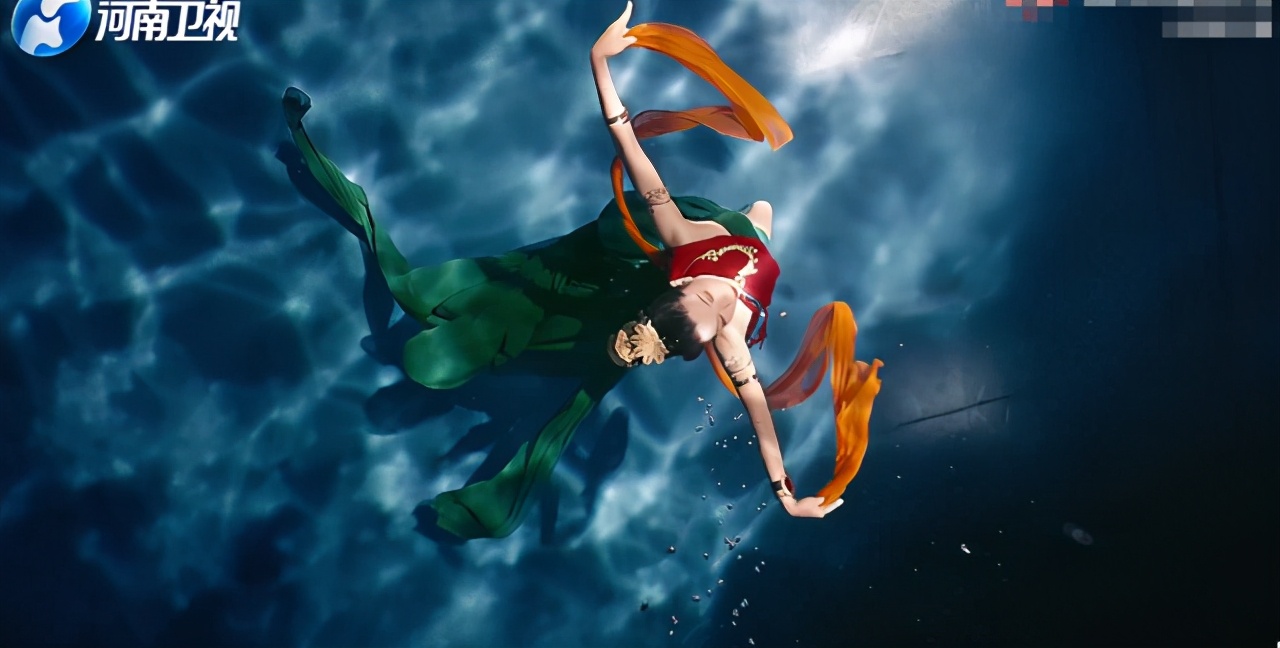 河南卫视刷屏！20天打造出端午奇妙游：水下泡足26小时，摄影师曾毛血管破裂，主创：好作品国人愿奔走相告