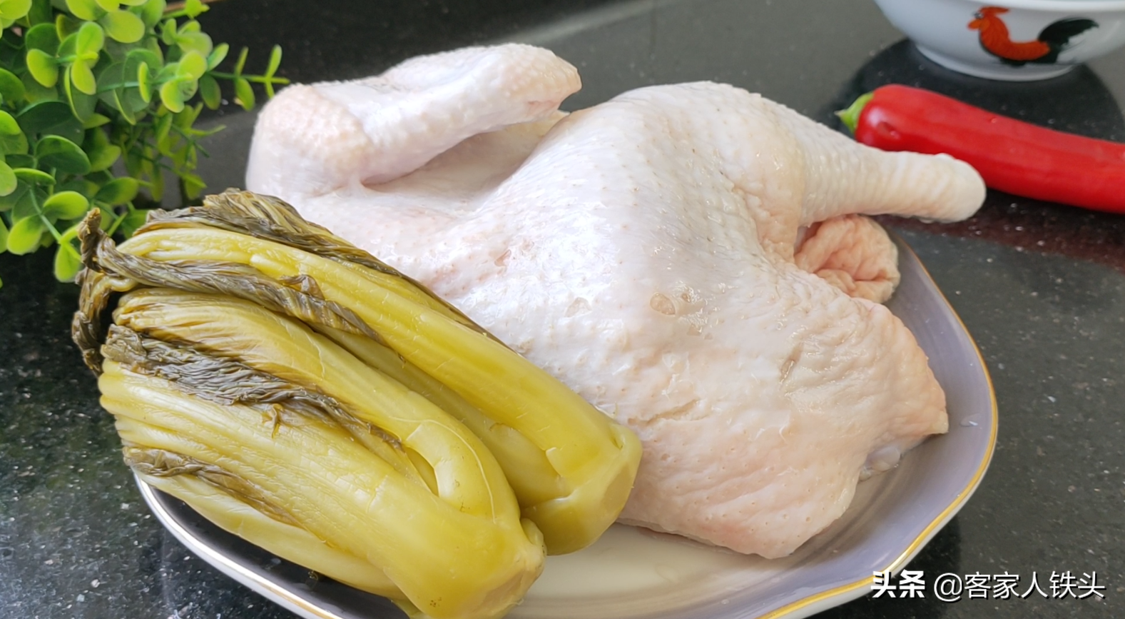 我家待客少不了一锅美味，天热配它一起做超开胃，一开盖流口水了