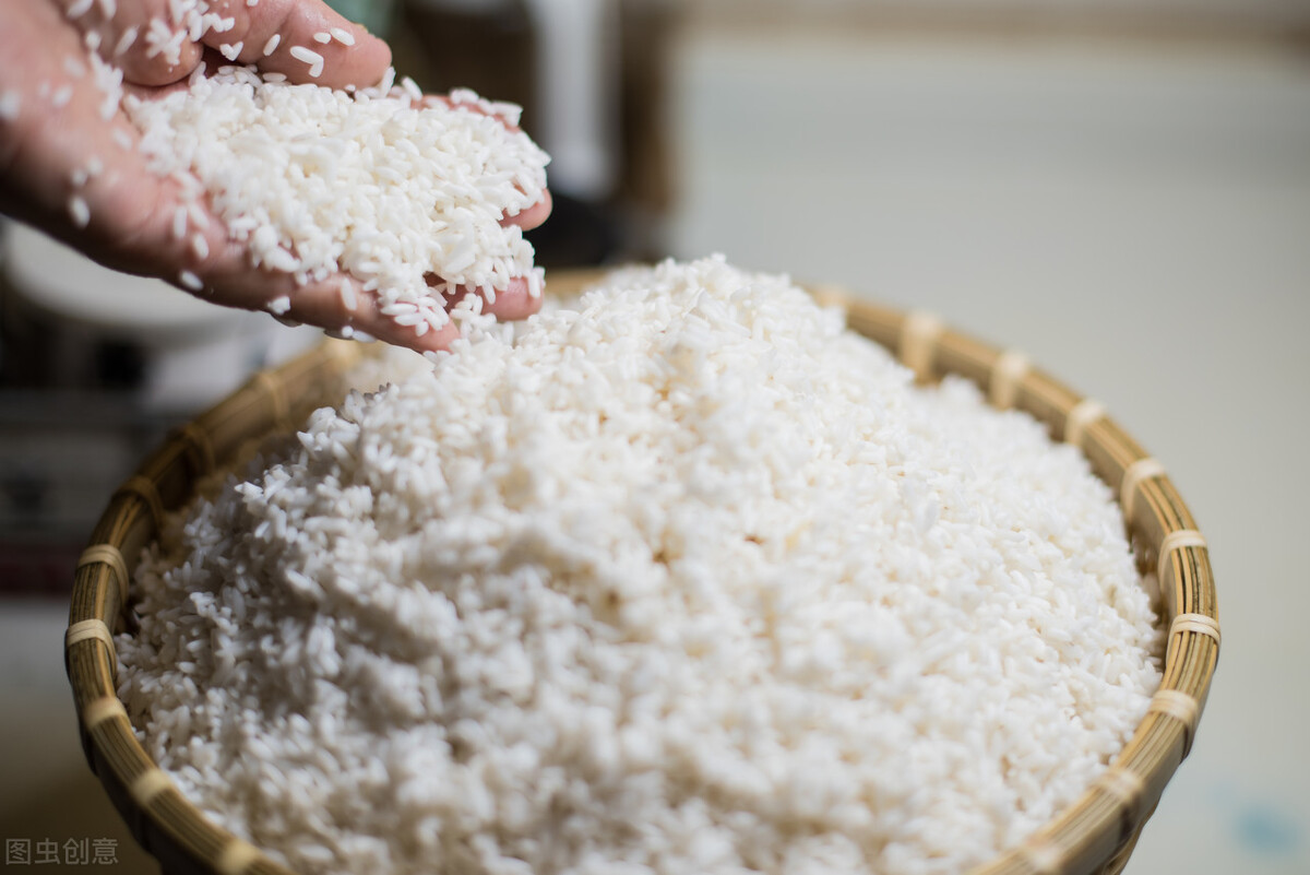 ���׾ƣ�����ֱ�ӼӾ������μ�3�����ţ��ڸд��㣬���Ƹ������