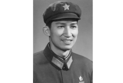 31小伙娶大他38岁的美国富婆为妻，继承其上亿资