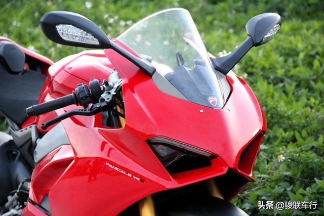 实拍2018杜卡迪V4S Panigale