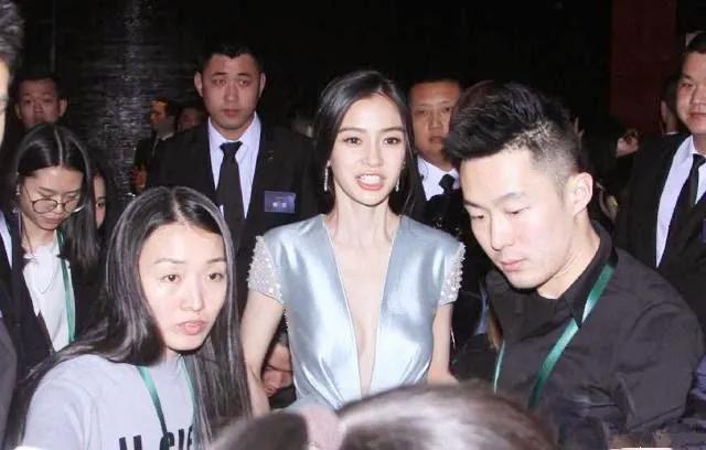 保送清华大学研究生放弃学业当歌手，杨幂、甄