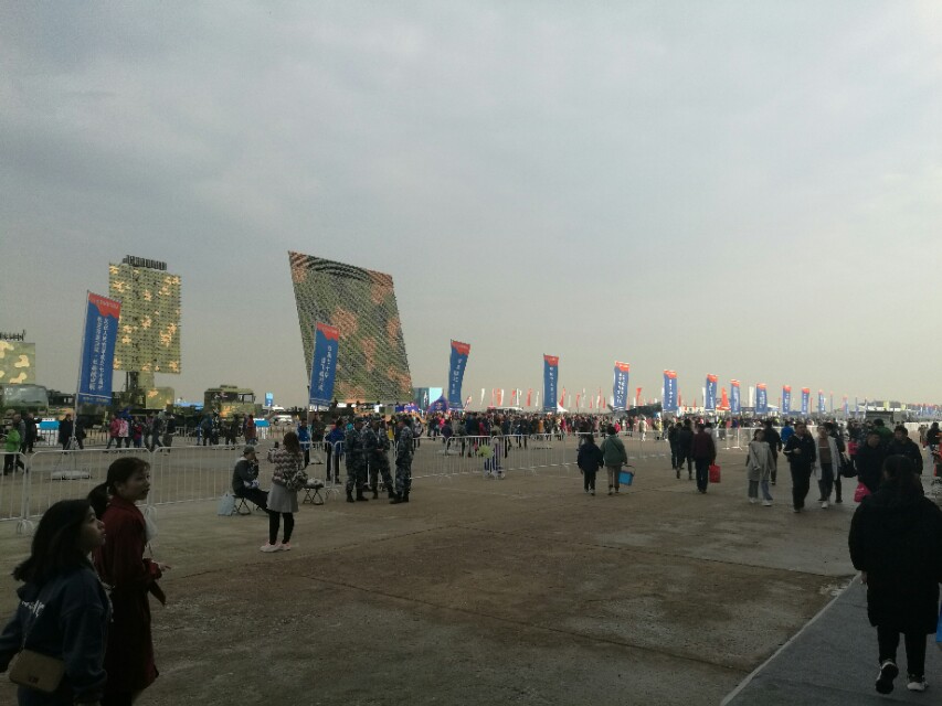 笔者在航展和民航机场上拍摄的雷达系统集锦