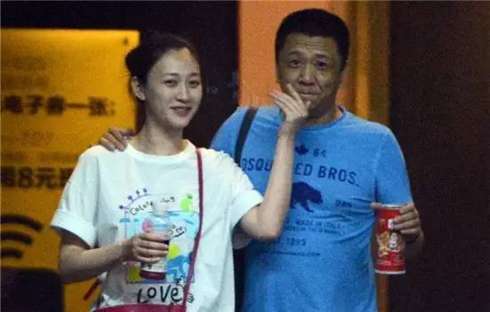 无缝衔接七任男友，李小冉的传奇一生，告诉了