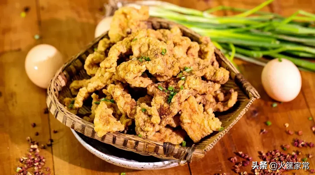 火哥的菜：传统川味小酥肉，这样做酥脆更彻底，下酒煲汤两相宜