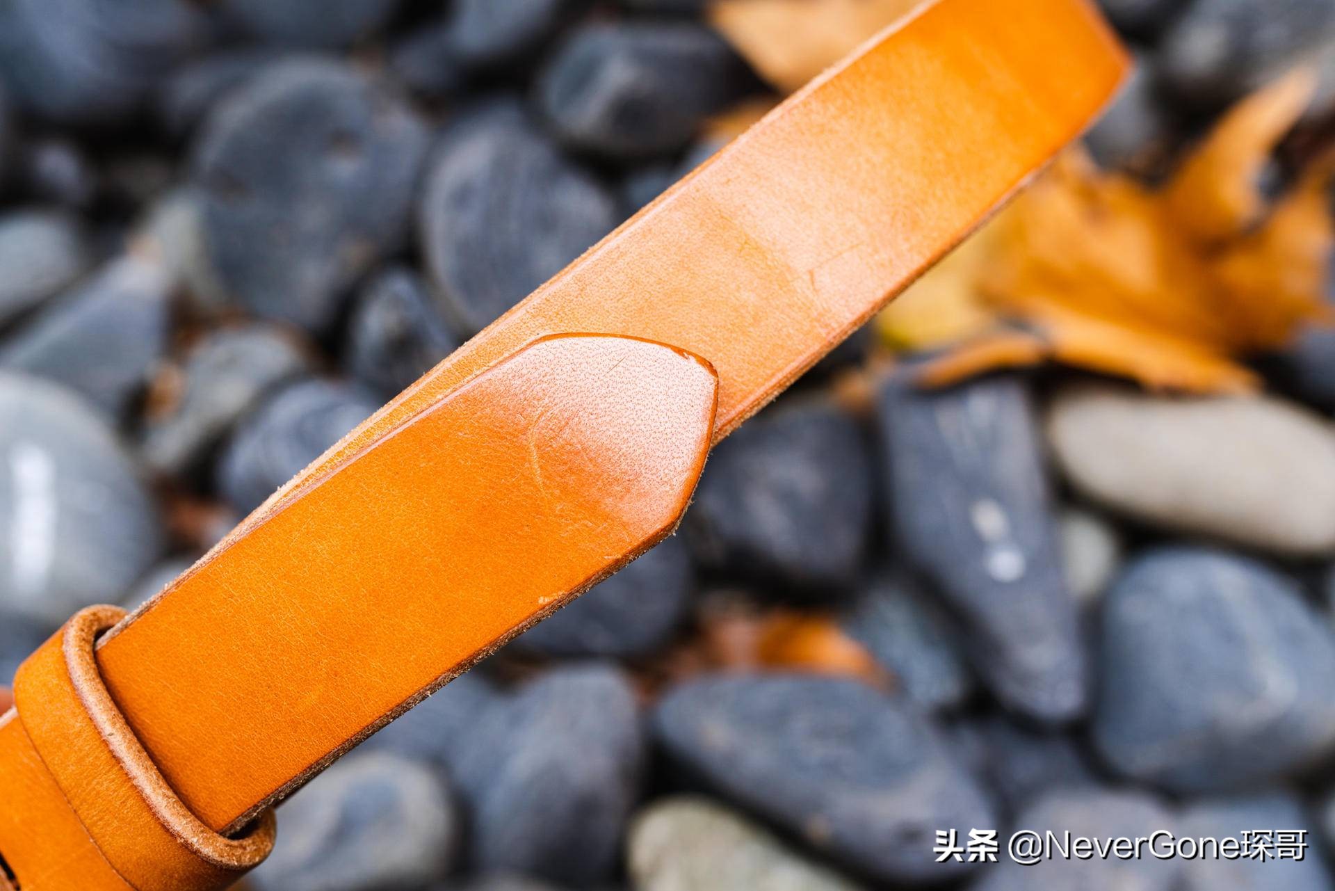 看看皮带扣？Companion Denim赫尔曼橡树植鞣腰带