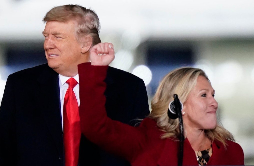 共和党众议员要弹劾拜登，她有何来头？跟伊万卡合影，硬怼佩洛西