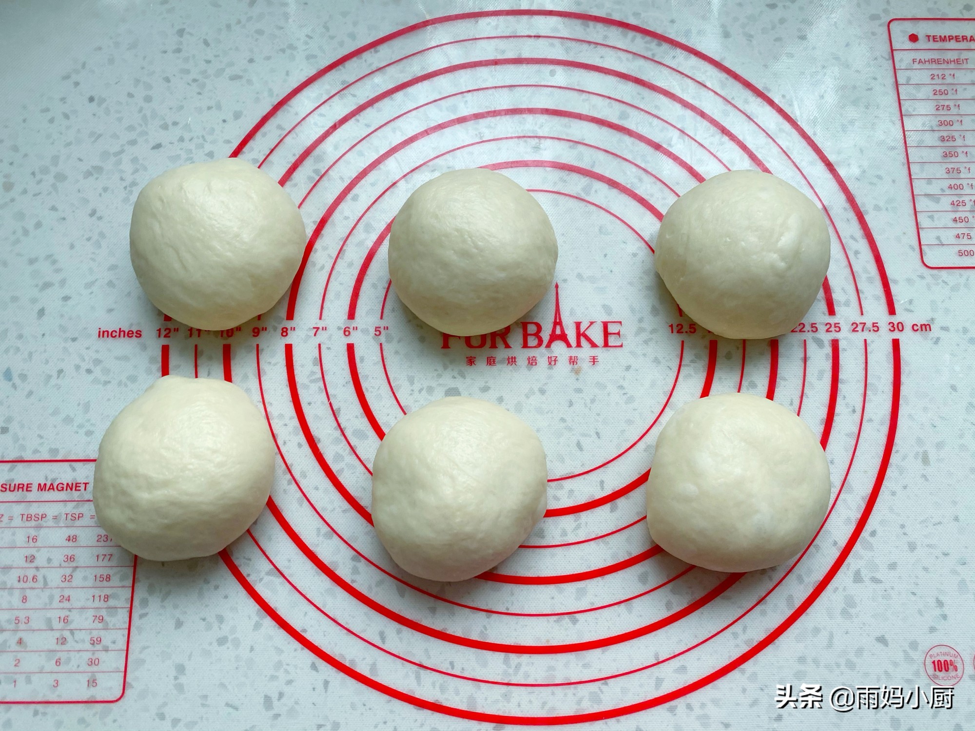 春天愛吃的早餐，奶香濃郁的牛奶哈斯早餐包，香氣四溢又鬆軟