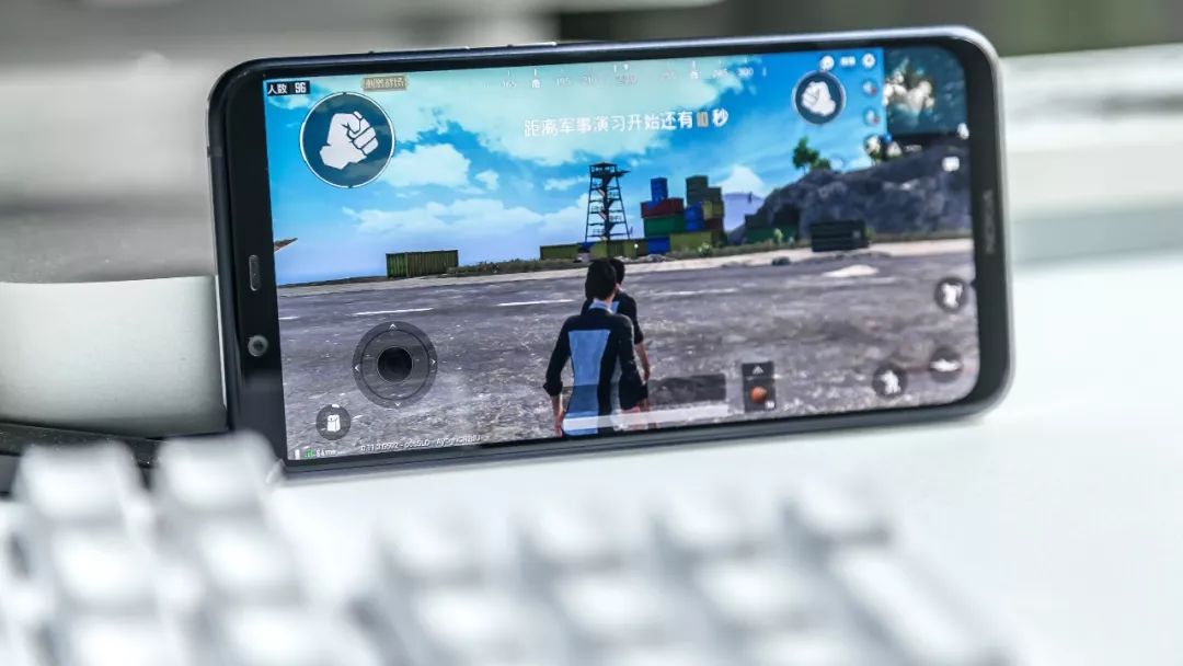 游荡在江湖之外的侠客，Nokia X7上手体验