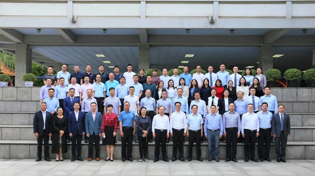 大邑安仁中學(xué)怎么樣?戰(zhàn)略合作促發(fā)展(圖2) 大邑安仁中學(xué)怎么樣?戰(zhàn)略合作促發(fā)展(圖2)