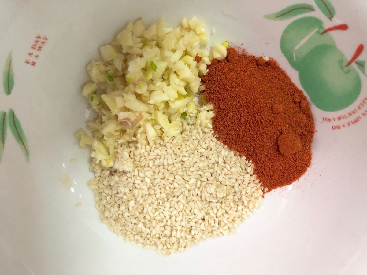 豆腐这样做，孩子很爱吃，鲜香入味，外酥里软，咬一口真过瘾