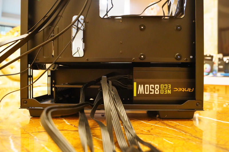 酷冷到爆！i5 10400F小钢炮平台安装实战