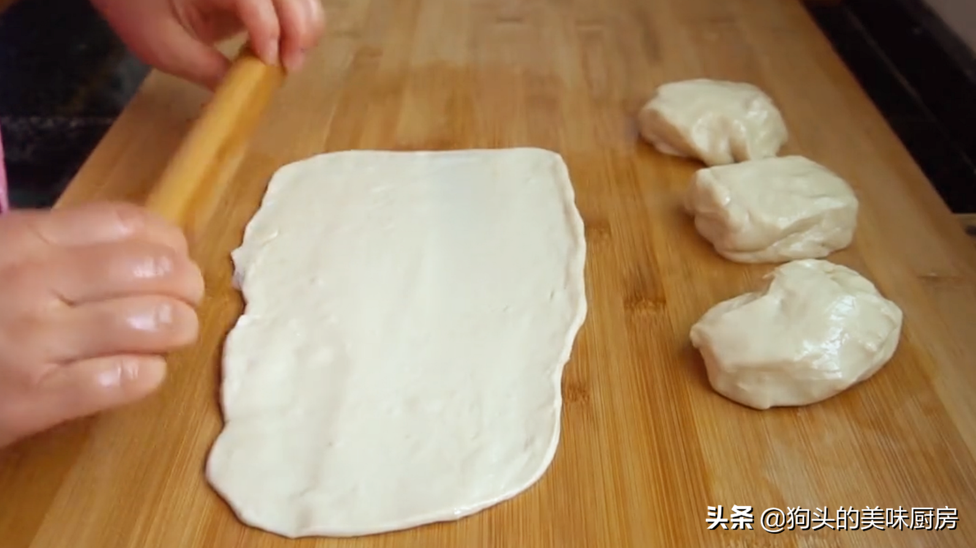手抓餅家常做法，不用揉麵，外酥裡軟，和外面賣得一樣好吃