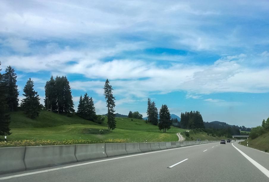 不限速是德国高速的骄傲，为何最近“限速”的呼声越来越高？