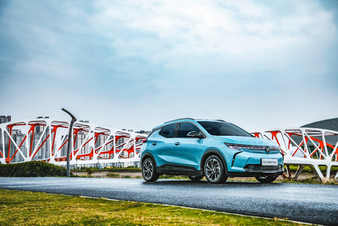 试驾别克微蓝7，500km续航合资纯电SUV，比特斯拉更放心