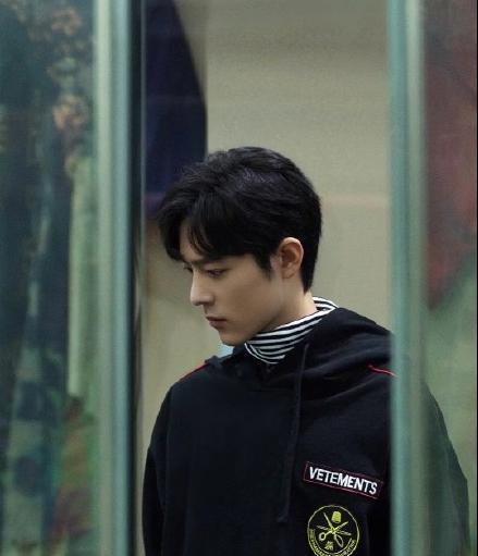 " fantastic city " in that " grew magnify numerous face " the boy Xiao Zhan