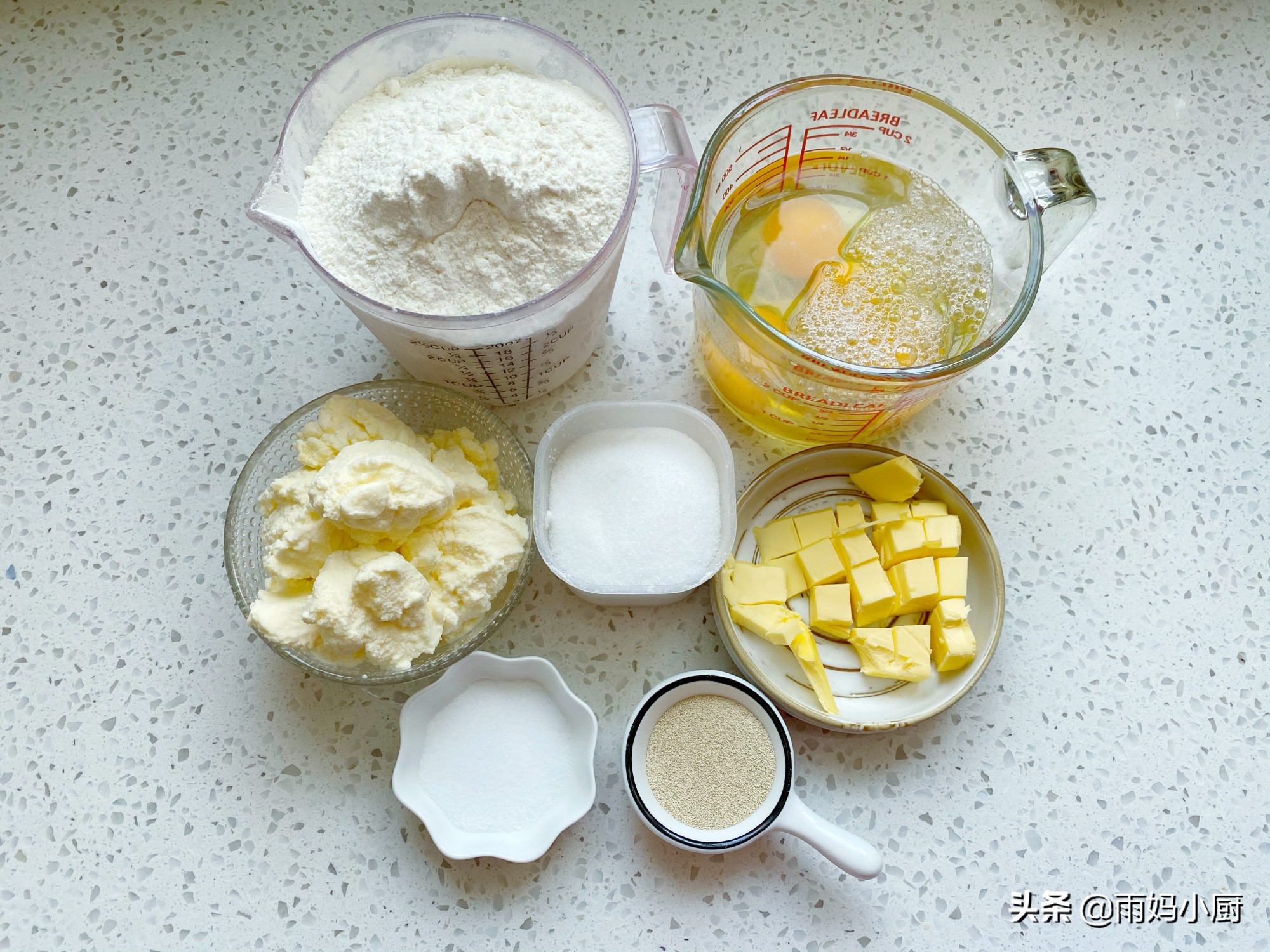 不加1滴奶，超簡單的奶排麵包，奶香濃郁鬆軟又拉絲，全家都愛吃