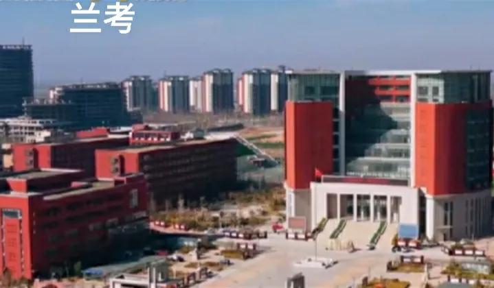 富士康作为世界500强企业，为什么会选择在兰考建厂？