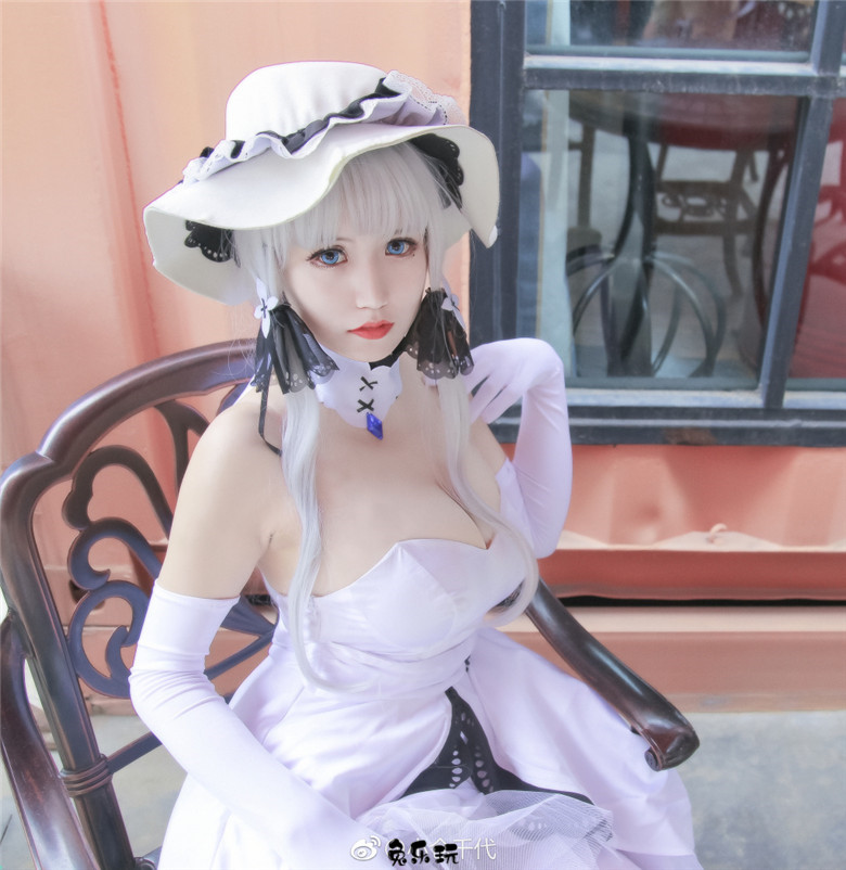 球迷的福音！微博动漫博主小仓千代w图集好胸好颜好性感！